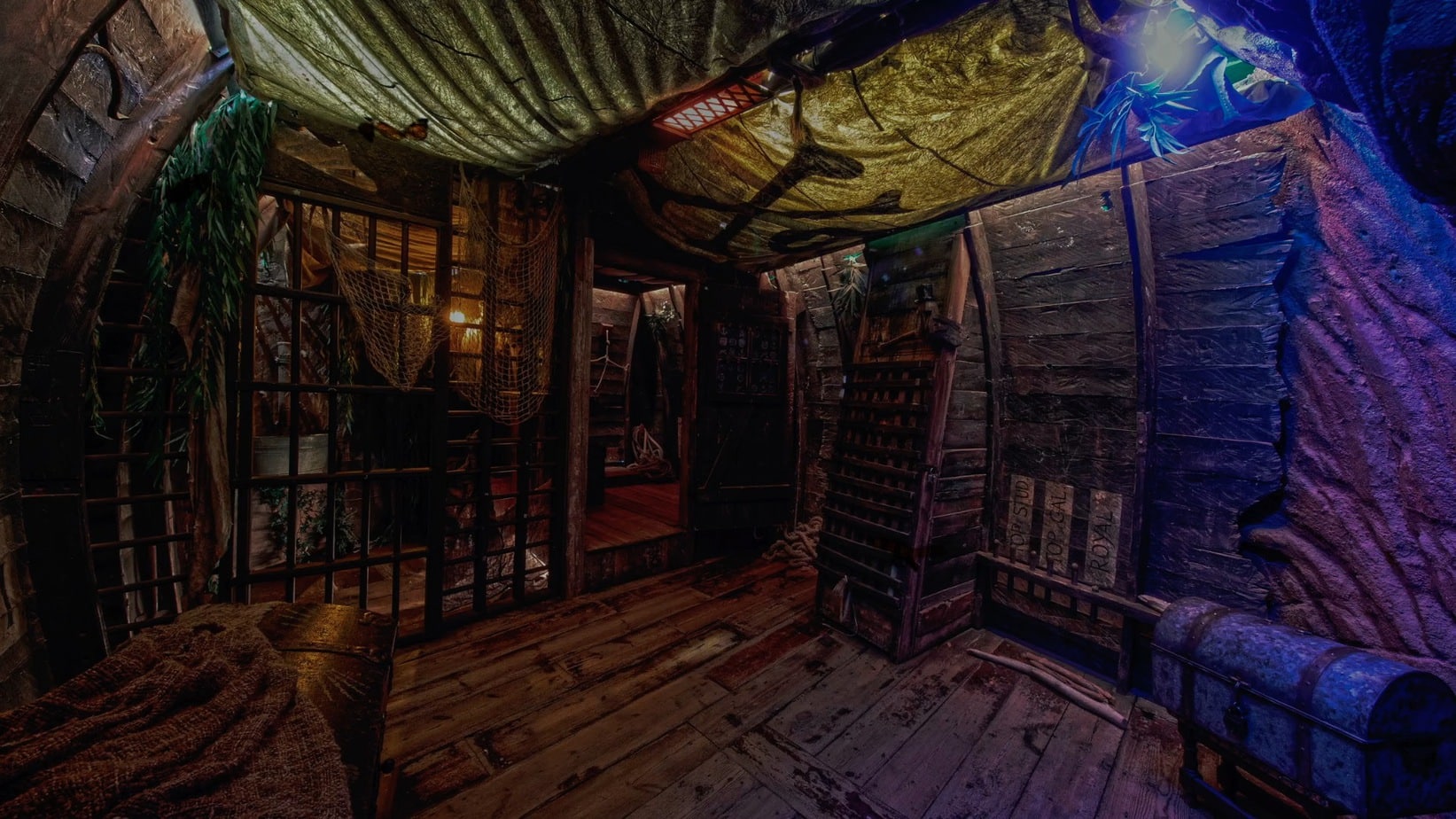 Raumausschnitt des Escape Rooms die Phantominsel im Skurrilum Hamburg
